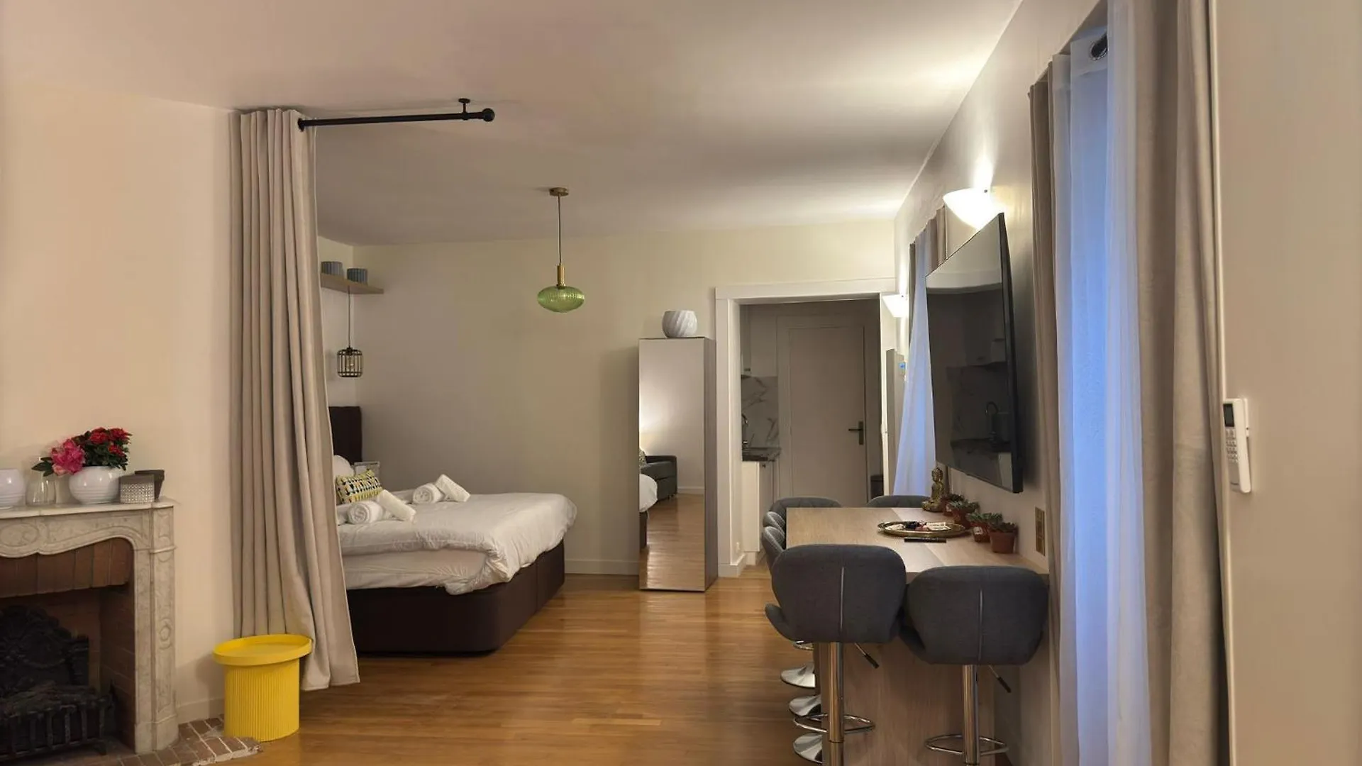 Marais, Sainte-Croix Bretonnerie - 6 Places Παρίσι 0*,  Γαλλία