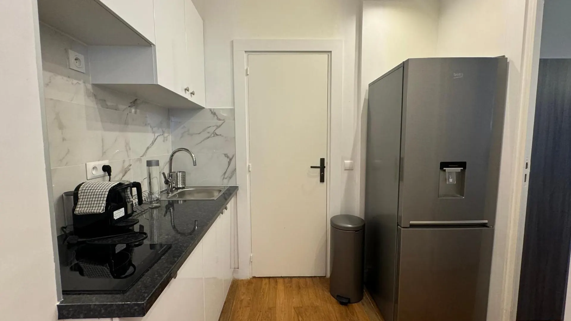 Marais, Sainte-Croix Bretonnerie - 6 Places Paris Apartment